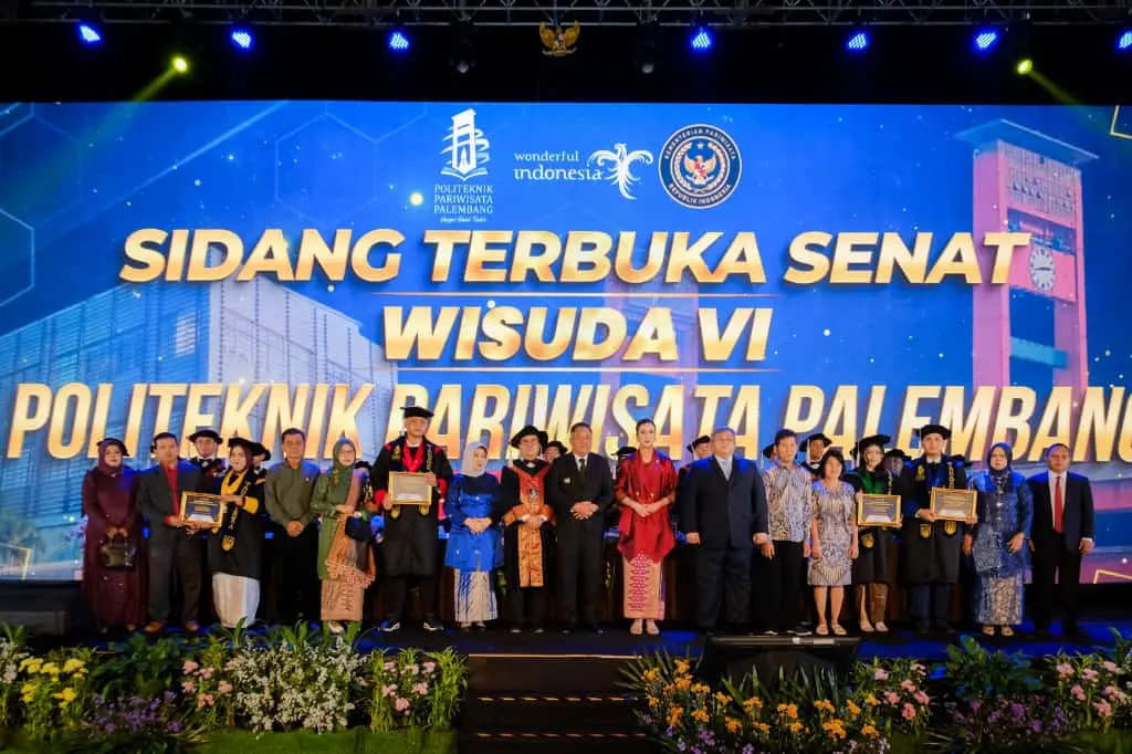 Menteri Pariwisata Ajak Lulusan Poltekpar Palembang jadi Motor Penggerak Pariwisata Berkelanjutan