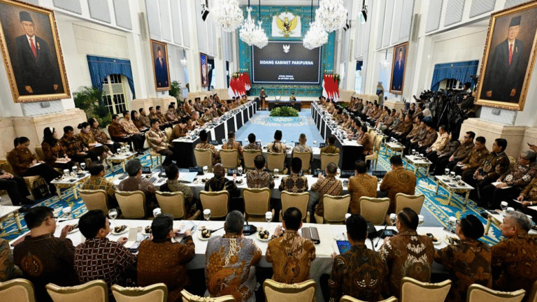 Presiden Prabowo Paparkan Capaian Strategis Bidang Investasi, Lapangan Kerja, dan Pariwisata