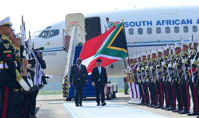 Presiden Afrika Selatan Matamela Cyril Ramaphosa Tiba di Jakarta untuk Kunjungan Kenegaraan