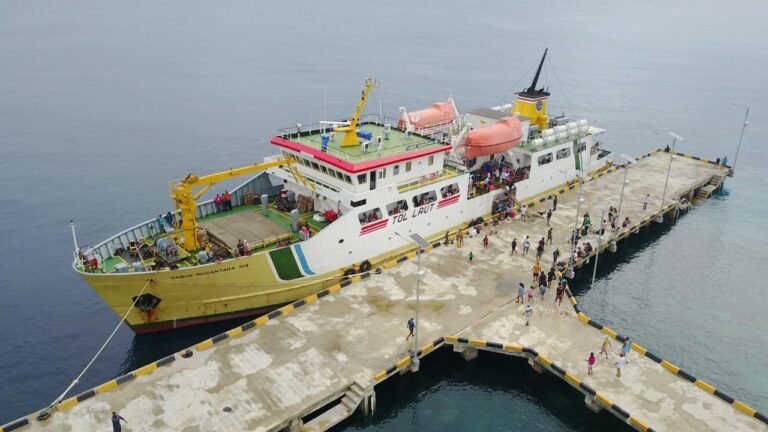 Satu Tahun Pemerintahan Presiden Prabowo Subianto Kemenhub Prioritaskan Konektivitas dan Keselamatan