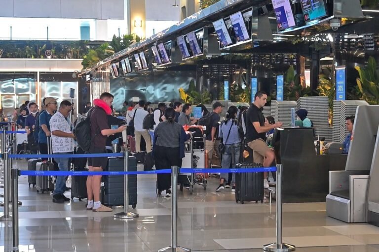 Pemerintah Resmi Turunkan Tarif Tiket Pesawat pada Angkutan Natal 2025 dan Tahun Baru 2026