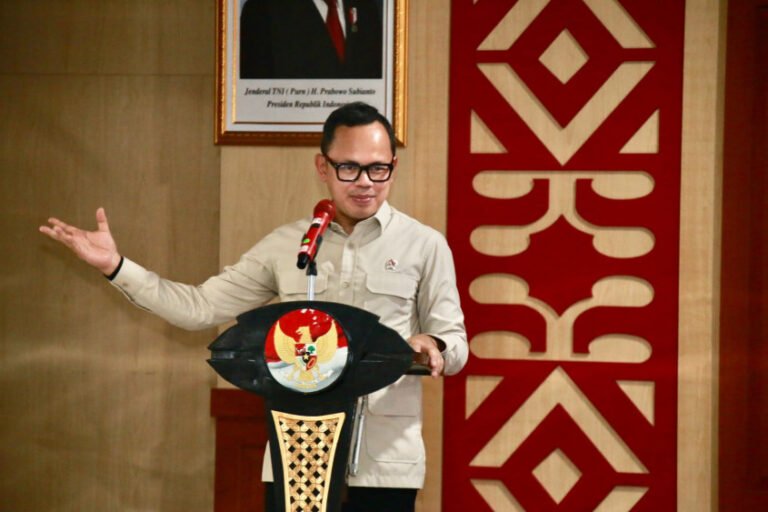 Launching Portal Satu Data NTT, Wamendagri Bima Tekankan Pentingnya Kepemimpinan Berbasis Data