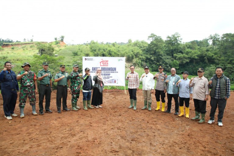 Dinilai Ideal, Lokasi Pembangunan Kopdeskel di Desa Ciptasari Sumedang Ditinjau Wamendagri Bima