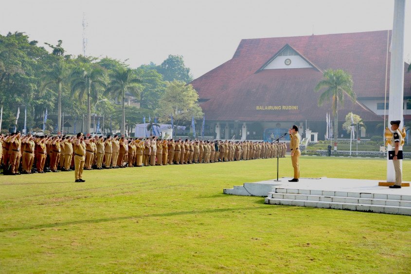 Pimpin Apel Perdana Rakor Sekda dan Kepala Bappeda, Wamendagri Bima Ingatkan Sinkronisasi Pusat-Daerah