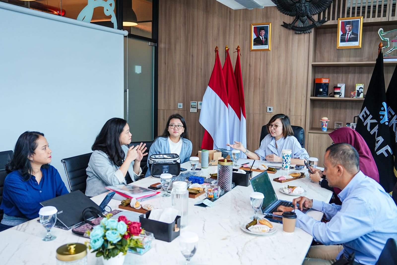 Wamen Ekraf Siap Dorong Potensi EcoTouch yang Hasilkan Produk Daur Ulang Ramah Lingkungan