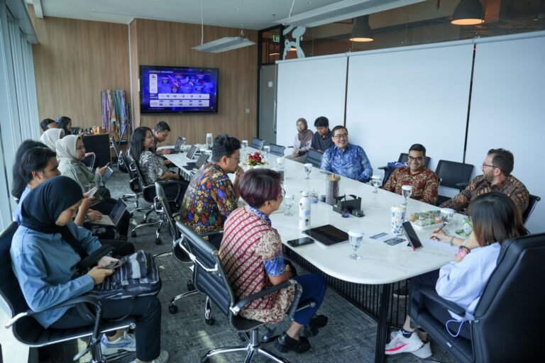 Audiensi dengan Cinepolis, Wamen Ekraf Ingin Hadirkan IP Lokal di Jaringan Bioskop