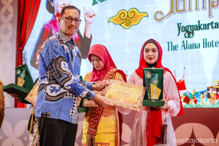 Puskesmas Kecamatan Mampang Prapatan Raih Prestasi Juara I di Jampusnas