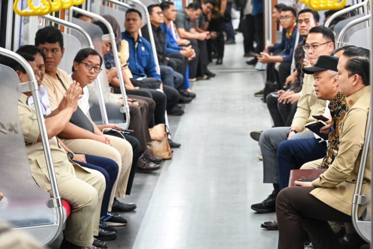 Presiden Prabowo Subianto Resmikan Stasiun Tanah Abang Baru