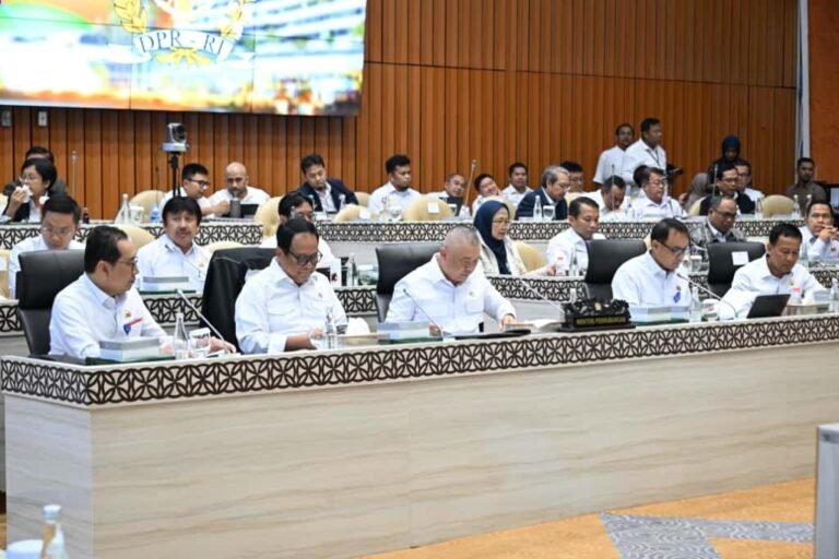 Kemenhub dan DPR RI Lakukan Evaluasi Anggaran Tahun 2025