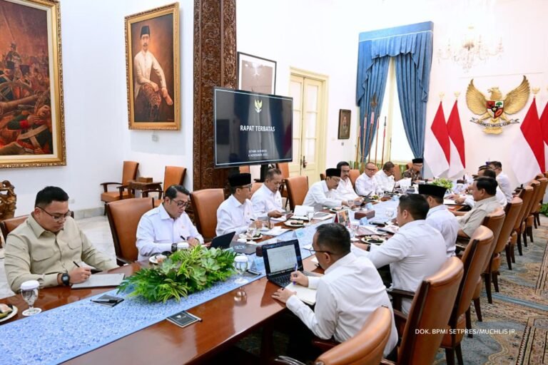 Laporkan Capaian Kerja Setahun, Menteri Ekraf: Kontribusi Ekraf ke PDB Nasional Tembus Rp1.500 Triliun