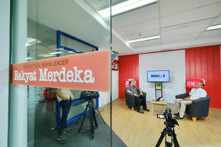 Menteri Ekraf Beberkan Capaian Ekspor dan Investasi Ekraf di Podcast Rakyat Merdeka