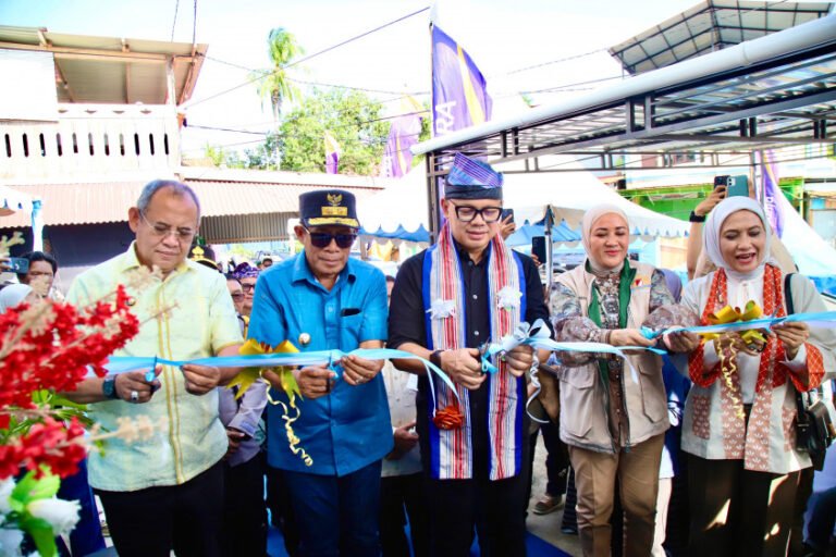 Resmikan Gedung SPPG di Baubau, Wamendagri Bima Arya Tegaskan Dua Target Utama Program MBG
