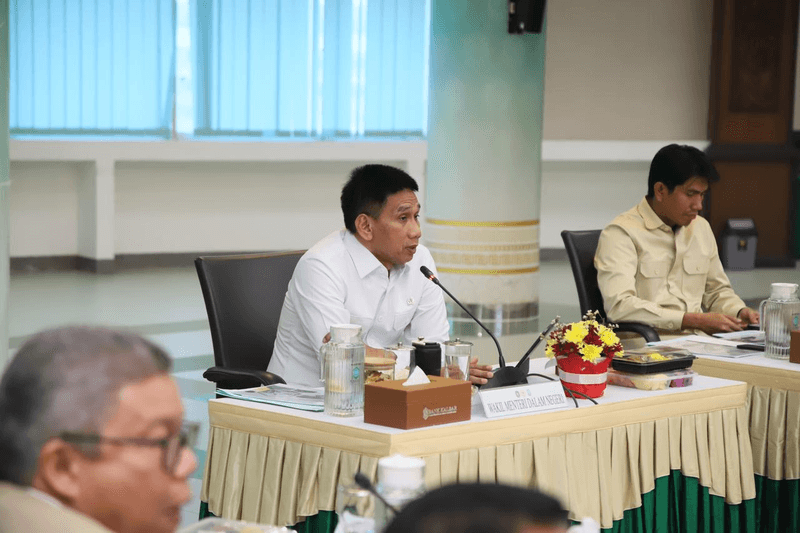 Wamendagri Wiyagus Tekankan Peran Strategis BUMD Dorong Perekonomian Daerah