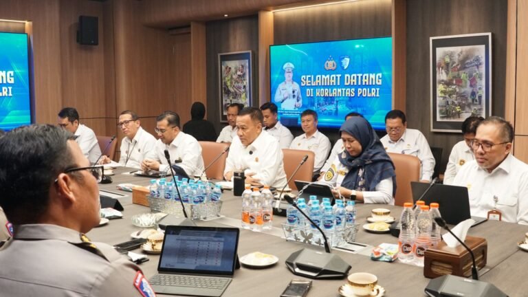 Menuju Zero Over Dimension Over Load 2027: KEMENHUB PERKUAT KOLABORASI DENGAN POLRI UNTUK GAKKUM BERBASIS TEKNOLOGI