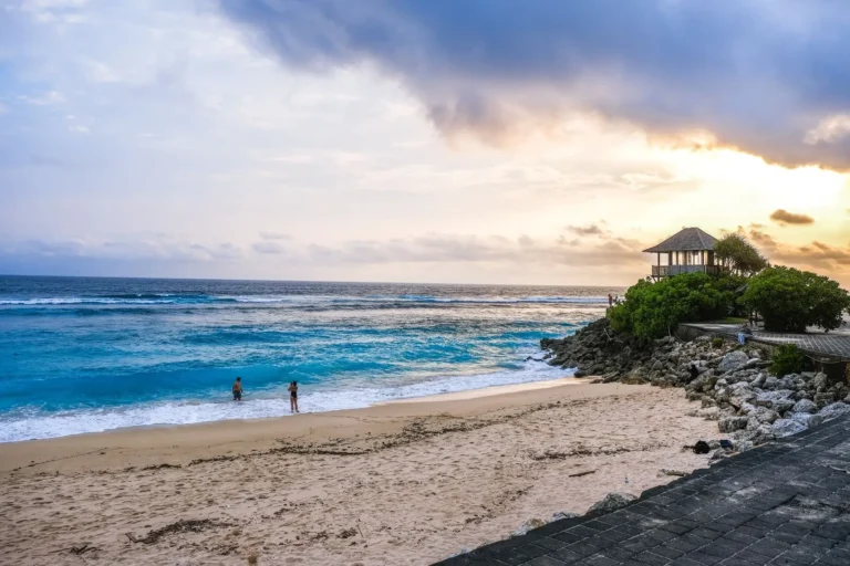 Sinergi Menata Wajah Baru Pariwisata Bahari Indonesia Berkelanjutan