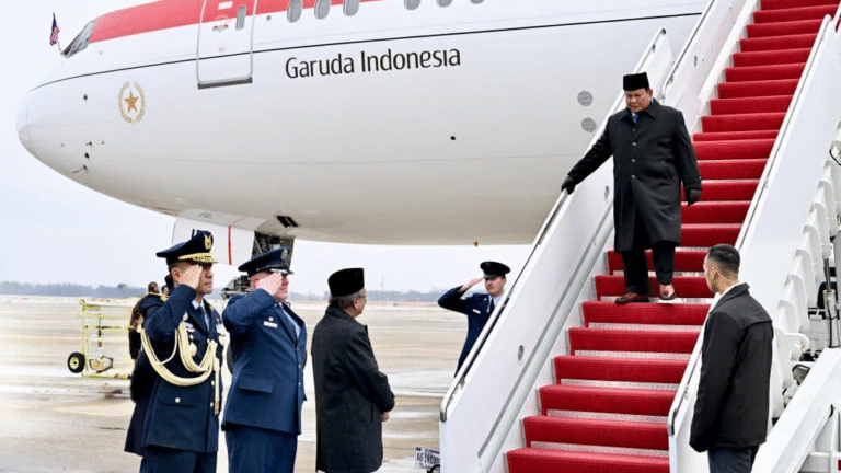 Tiba di AS, Presiden Prabowo Akan Bertemu Presiden Trump Guna Perkuat Hubungan Bilateral
