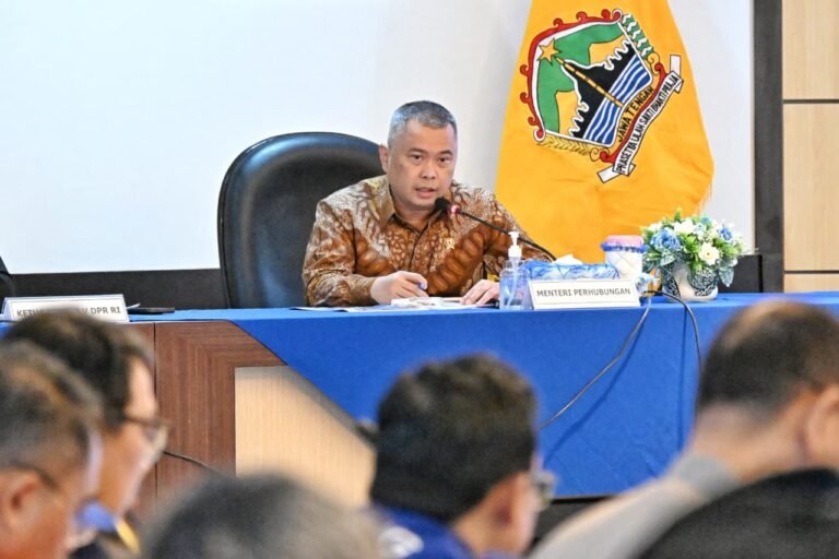 Menhub Dudy Dorong Sinergi Penyelenggaraan Angkutan Lebaran dengan Pemerintah Provinsi Jawa Tengah dan Komisi V DPR RI