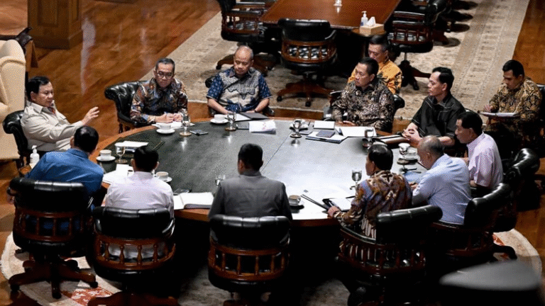 Presiden Prabowo Gelar Lima Rapat di Hambalang, Bahas Pendidikan, Geopolitik hingga Kesiapan Mudik Lebaran