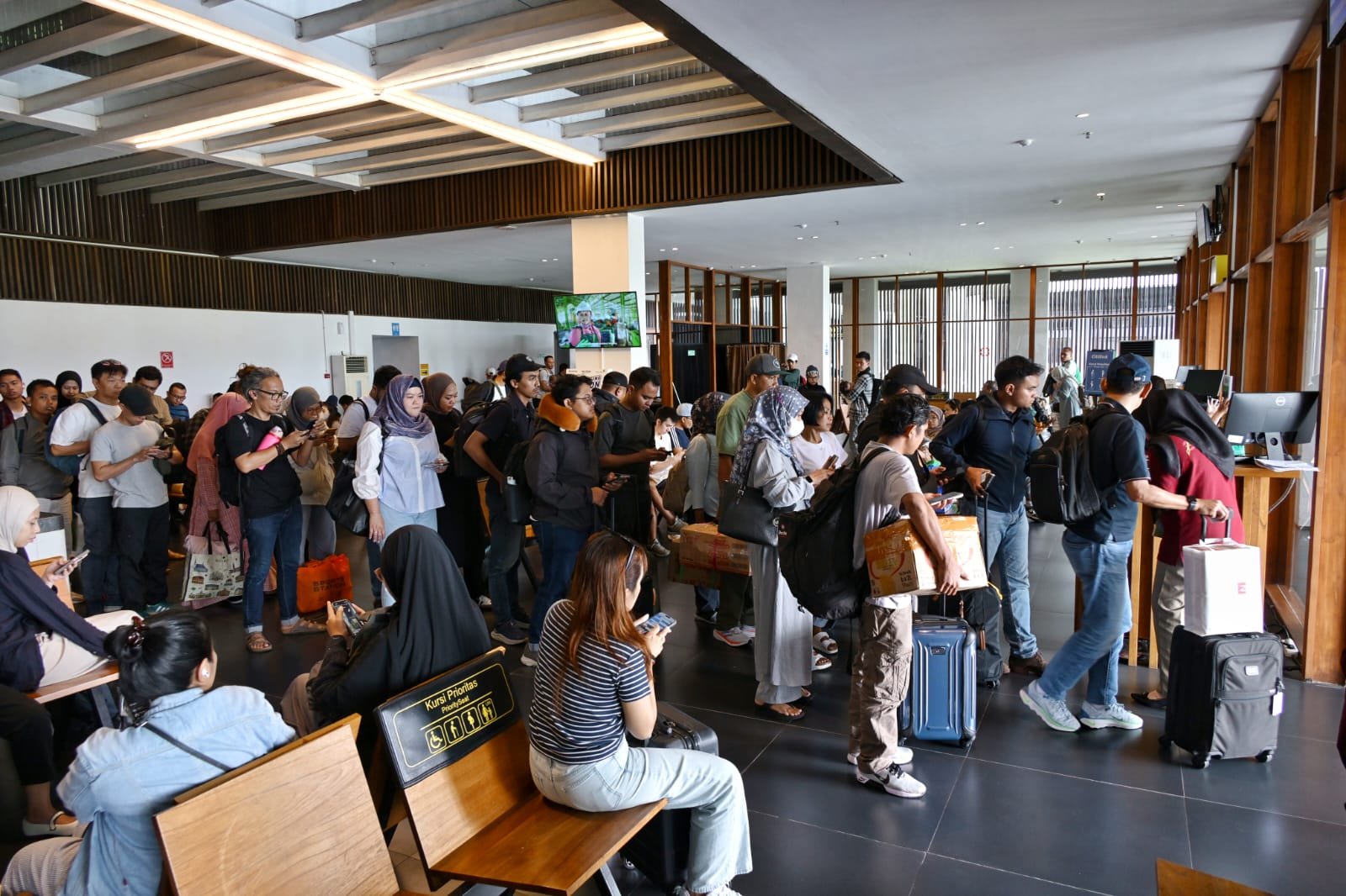 Penerbangan Internasional Terdampak Konflik Iran-Israel, Menhub Dudy Imbau Maskapai Tingkatkan Kewaspadaan