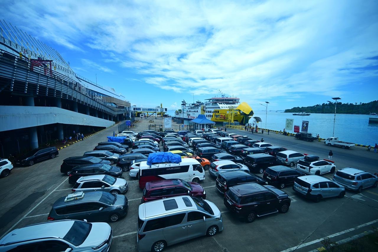 Menhub Dudy Siapkan Strategi Arus Balik Penyeberangan Sumatra-Jawa