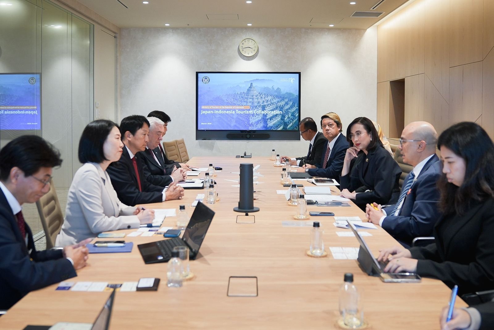 Menteri Pariwisata Dorong Japan Airlines (JAL) Buka Konektivitas ke Kota-Kota di Indonesia