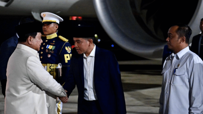 Presiden Prabowo Tiba di Tanah Air Usai Rampungkan Kunjungan ke Jepang dan Republik Korea