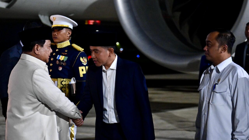 Presiden Prabowo Tiba di Tanah Air Usai Rampungkan Kunjungan ke Jepang dan Republik Korea