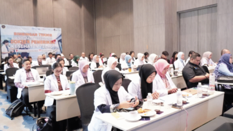 TINGKATKAN STANDAR KESEHATAN PELAUT, KEMENHUB PERKUAT KOMPETENSI 52 DOKTER PEMERIKSA