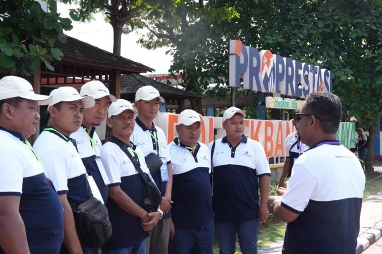PERKUAT KESELAMATAN LOGISTIK, KEMENHUB GELAR BIMTEK SAFETY DRIVING PENGEMUDI ANGKUTAN BARANG