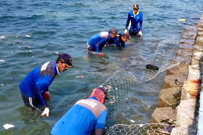 Pantai Gusung Klanceng Dipasang Kawat Bronjong