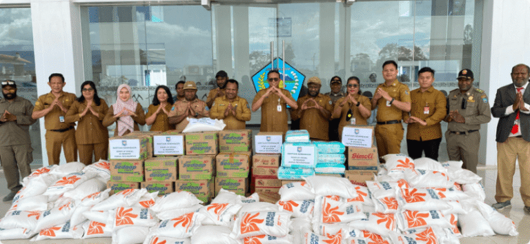 Kemendagri Serahkan Bantuan Sosial, Dukung Penanganan Pascakonflik di Wamena