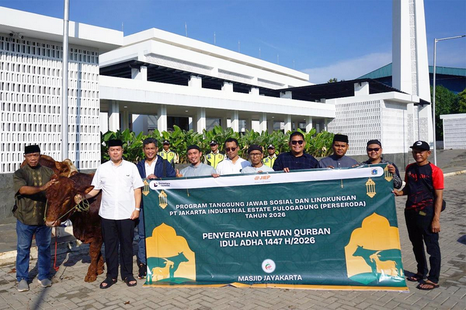 PT JIEP Salurkan 34 Sapi Kurban di Jakarta
