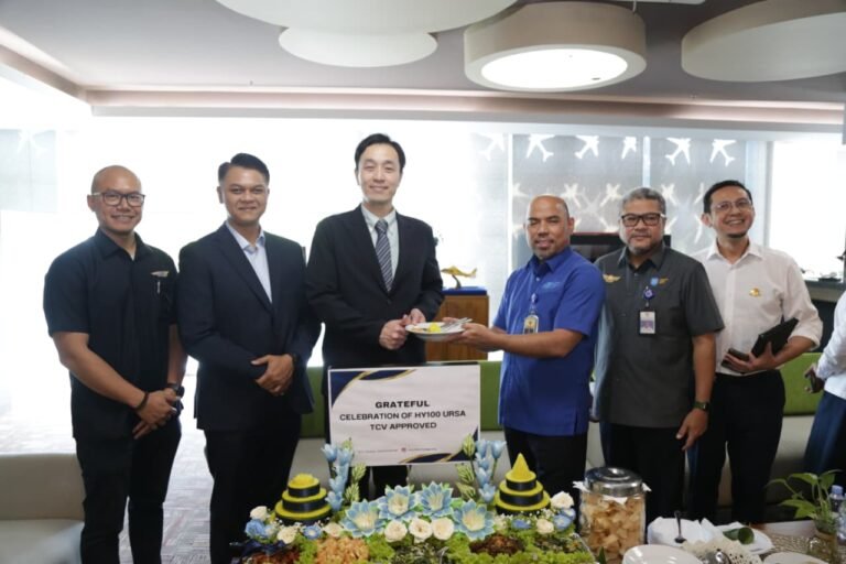 Kemenhub Serahkan Sertifikat Tipe Validasi Drone Kargo HY100, Tonggak Baru Inovasi Penerbangan Nasional