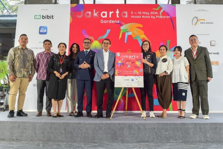 Wamen Ekraf Apresiasi Art Jakarta Gardens, Hadirkan Seni di Ruang Publik