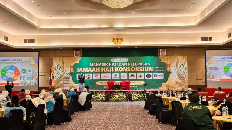 Konsorsium Sembilan Travel Haji Lepas Keberangkatan 205 Jamaah Haji 1447 H di Cengkareng