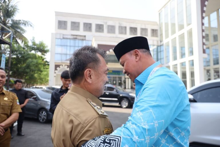 Tri Adhianto Tunaikan Ibadah Haji, Roda Pemerintahan Dititip Ke Harris Bobihoe