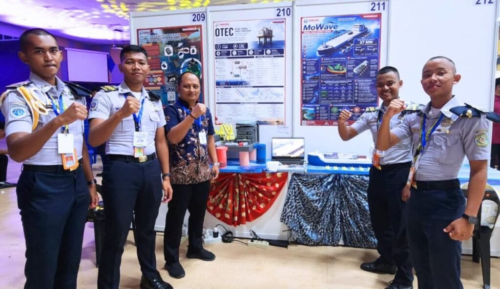 DUA TIM TARUNA POLTEKPEL SURABAYA SABET EMAS DAN PERAK DI AJANG INTERNASIONAL PI-ENVEX MALAYSIA 2026