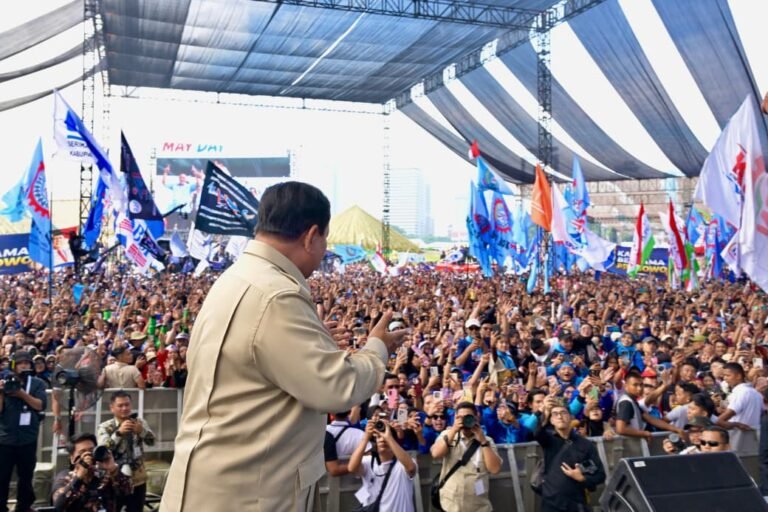 400 ribu Buruh Hadiri Peringatan Hari Buruh Internasional, Presiden Prabowo Tegaskan Tak Akan Gentar Bela Rakyat