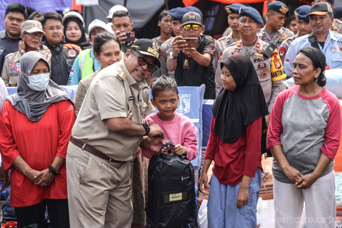 Rano Pastikan Penyintas Kebakaran Kebon Kosong Terlayani Baik