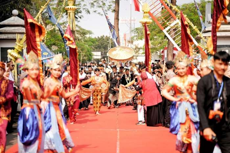 Peringati Hari Jadi ke-25 Kota Cimahi, Wagub Erwan Harap Kemacetan Segera Diselesaikan