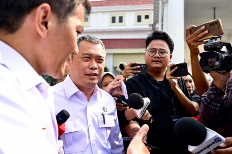 Kemenhub Terus Percepat Pembangunan Jaringan Kereta Api Nasional