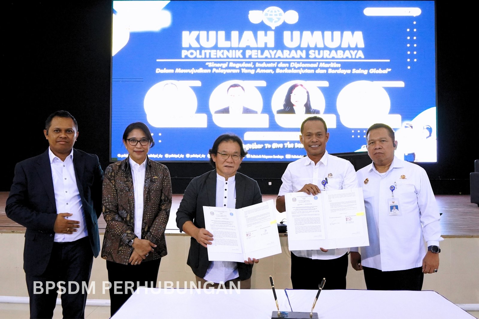 POLTEKPEL SURABAYA PERKUAT SINERGI ANTAR LEMBAGA, CETAK GENERASI PELAUT TANGGUH DAN BERDAYA SAING INTERNASIONAL