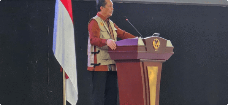 Kepala BSKDN Ajak Mahasiswa KKN Hadirkan Inovasi Berbasis Kearifan Lokal untuk Kemajuan Kepulauan Yapen