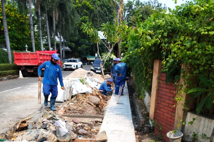 Normalisasi Saluran Air di Jalan Kesehatan III Kelar Awal September