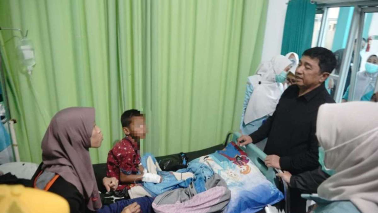 Tinjau Dugaan Keracunan MBG, Pemkab Garut Pastikan Korban Dapat Layanan Maksimal