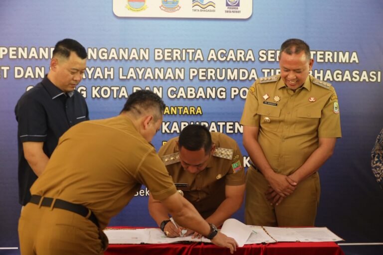 Tirta Patriot Resmi Kelola Seluruh Layanan Air Minum di Kota Bekasi, Wali Kota dan Plt. Bupati Bekasi Sepakat Utamakan Pelayanan Warga.