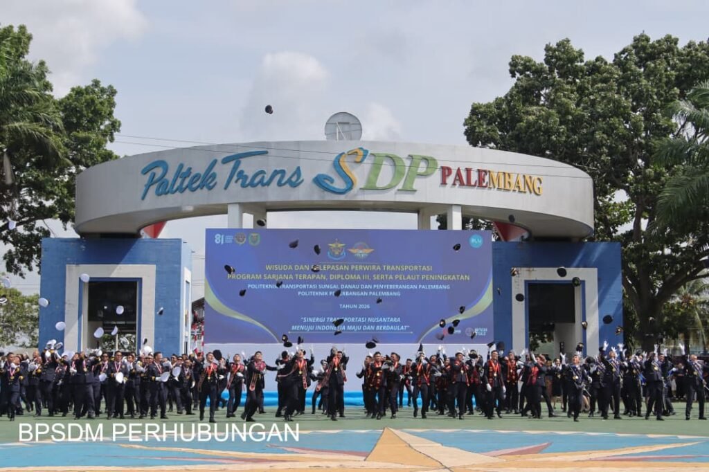 KEMENHUB WISUDA 332 PERWIRA TRANSPORTASI DI PALEMBANG, SIAP PERKUAT KONEKTIVITAS INDONESIA