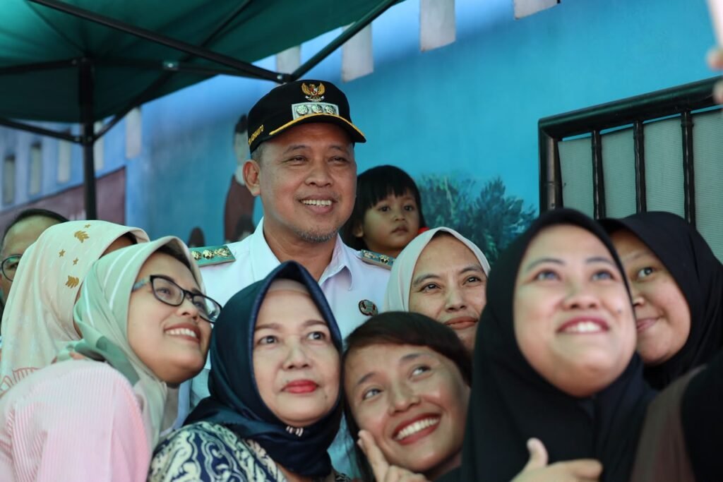 Wali Kota Bekasi Optimis Kampung KB Kenanga RW 08 Binjay Bawa Harum Nama Kota Bekasi
