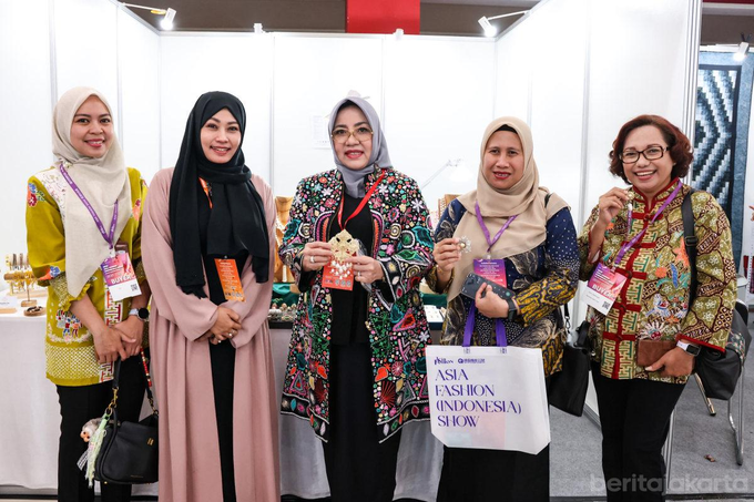 Delapan Pelaku UMKM Binaan Dekranasda Jakpus Ikut Asia Fashion Show