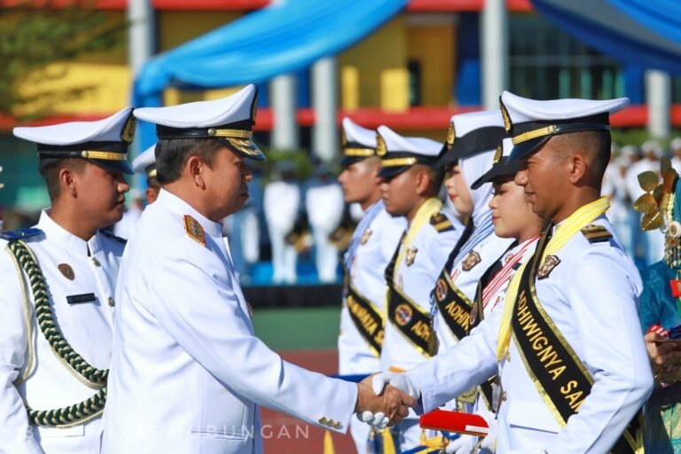 BPSDMP WISUDA 789 LULUSAN PIP MAKASSAR, SIAPKAN SDM MARITIM UNGGUL UNTUK TRANSPORTASI BERKELANJUTAN